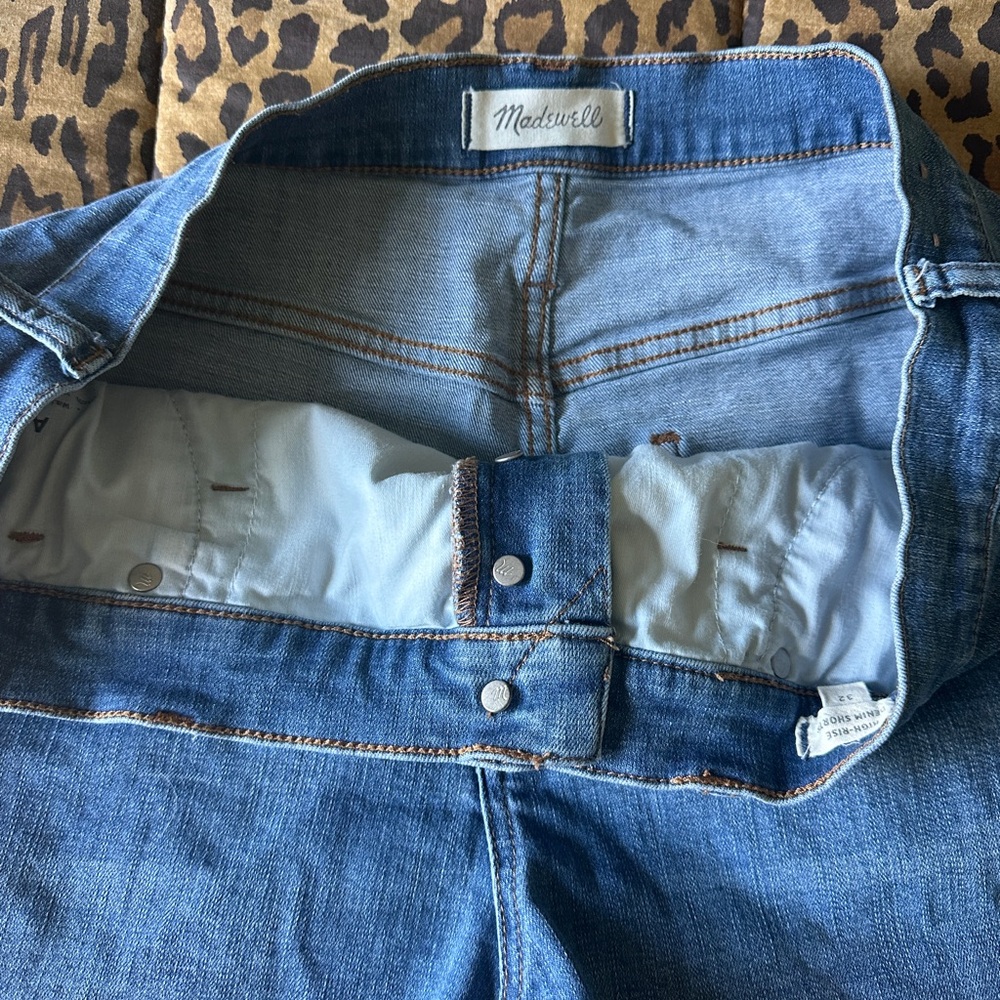 Madewell high rise button fly cutoff denim shorts - Picture 6 of 11